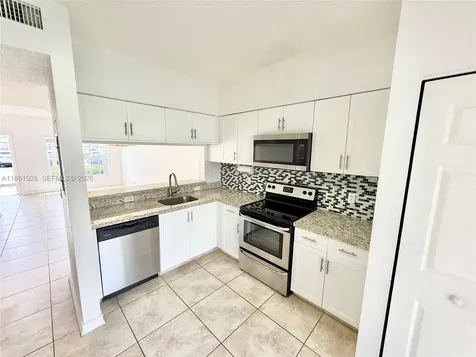 70 Whitehead Circle Weston FL 33326