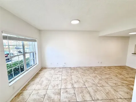70 Whitehead Circle Weston FL 33326
