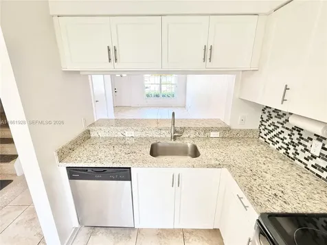 70 Whitehead Circle Weston FL 33326