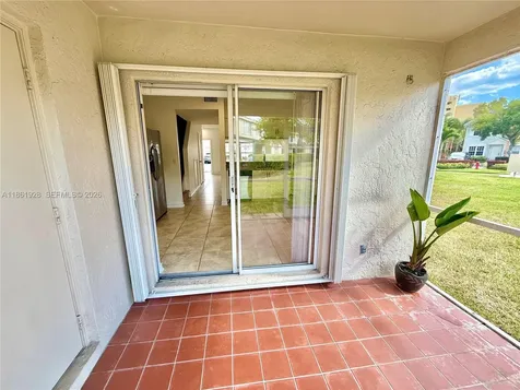 70 Whitehead Circle Weston FL 33326
