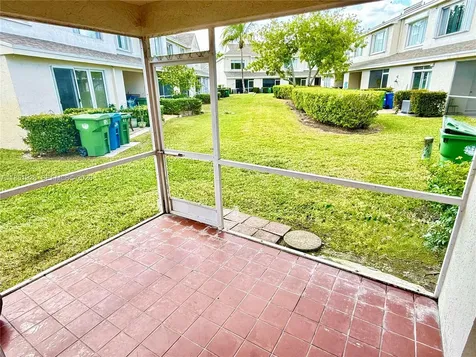 70 Whitehead Circle Weston FL 33326