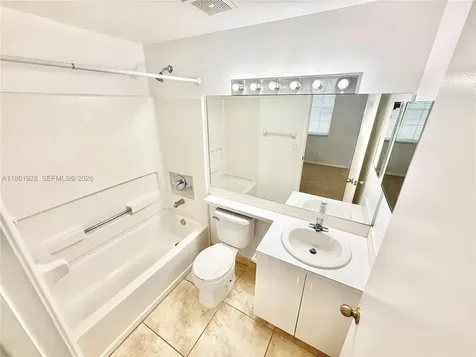 70 Whitehead Circle Weston FL 33326