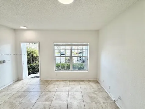 70 Whitehead Circle Weston FL 33326