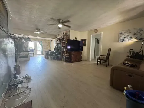 3525 SW 15th Court Fort Lauderdale FL 33312