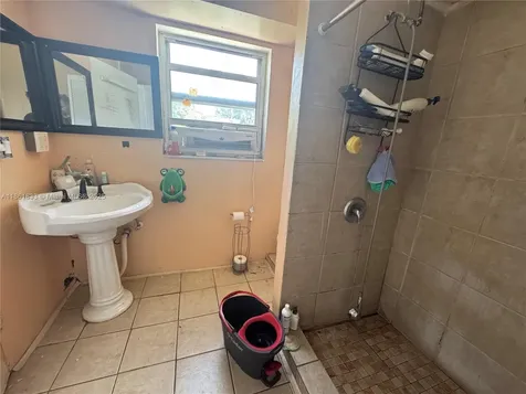 3525 SW 15th Court Fort Lauderdale FL 33312