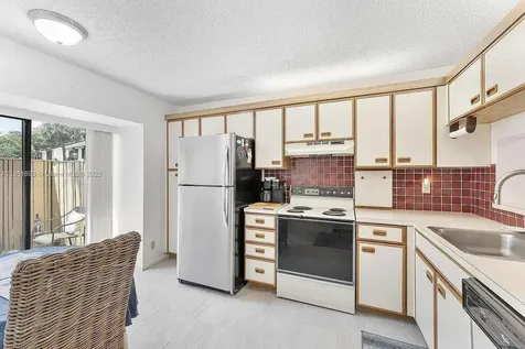 4575 S Carambola Circle S Coconut Creek FL 33066