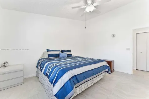 4575 S Carambola Circle S Coconut Creek FL 33066