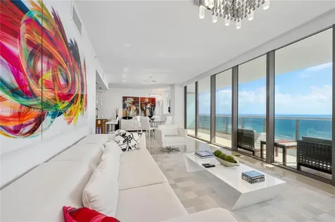 5875 Collins Avenue Miami Beach FL 33140