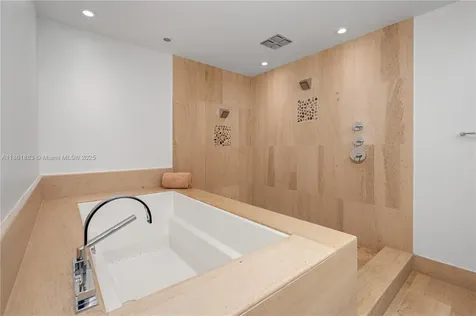 5875 Collins Avenue Miami Beach FL 33140