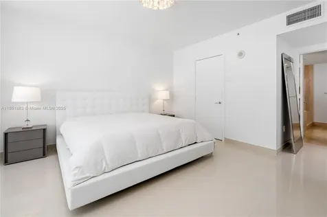 5875 Collins Avenue Miami Beach FL 33140
