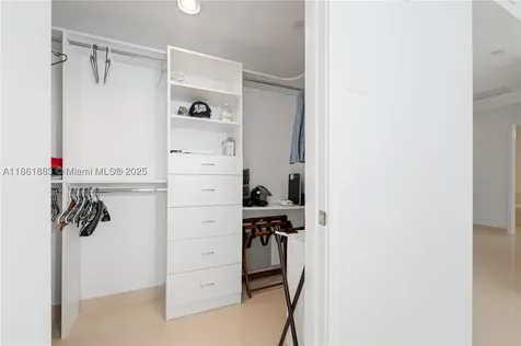 5875 Collins Avenue Miami Beach FL 33140