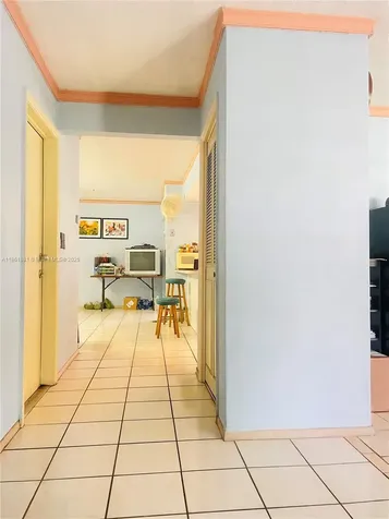 8203 NW 73rd Terrace Tamarac FL 33321