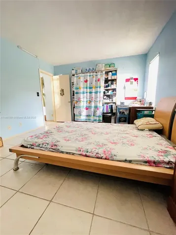 8203 NW 73rd Terrace Tamarac FL 33321