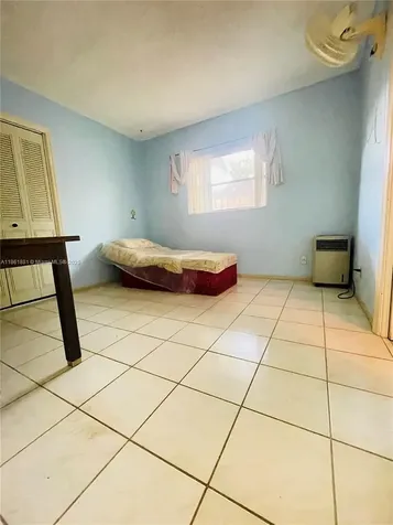 8203 NW 73rd Terrace Tamarac FL 33321