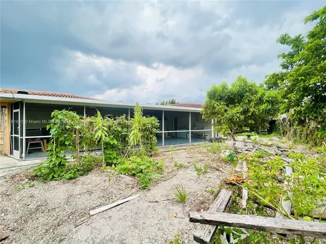 8203 NW 73rd Terrace Tamarac FL 33321