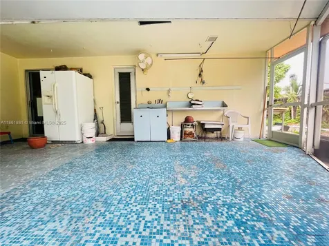8203 NW 73rd Terrace Tamarac FL 33321