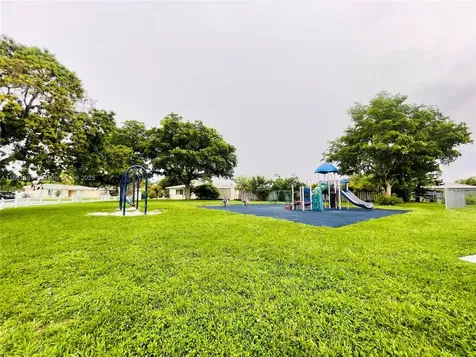 8203 NW 73rd Terrace Tamarac FL 33321