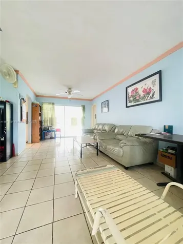 8203 NW 73rd Terrace Tamarac FL 33321