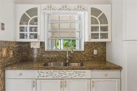 6101 SW 13th Terrace West Miami FL 33144