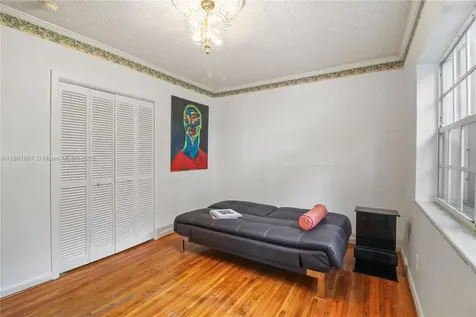 6101 SW 13th Terrace West Miami FL 33144