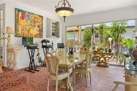 6101 SW 13th Terrace West Miami FL 33144
