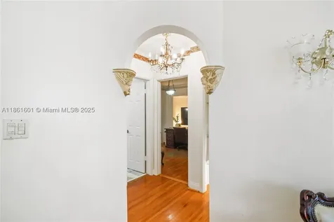 6101 SW 13th Terrace West Miami FL 33144