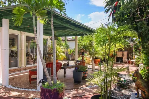 6101 SW 13th Terrace West Miami FL 33144