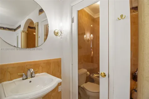 6101 SW 13th Terrace West Miami FL 33144