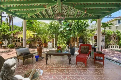6101 SW 13th Terrace West Miami FL 33144
