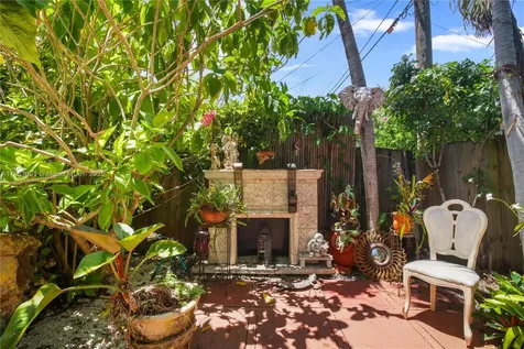 6101 SW 13th Terrace West Miami FL 33144