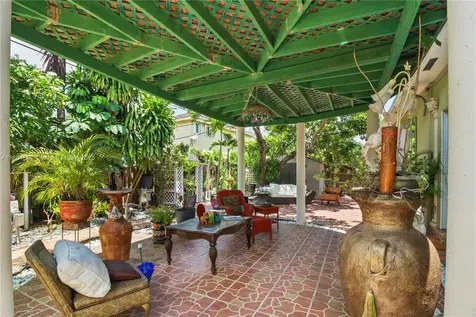 6101 SW 13th Terrace West Miami FL 33144