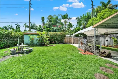 1214 Polk Street Hollywood FL 33019