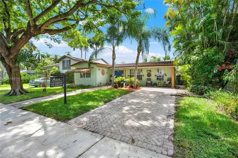 1214 Polk Street Hollywood FL 33019