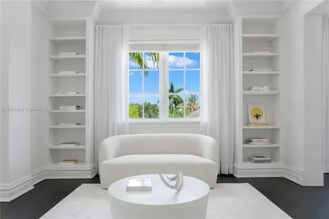 26 Tahiti Beach Island Road Coral Gables FL 33143