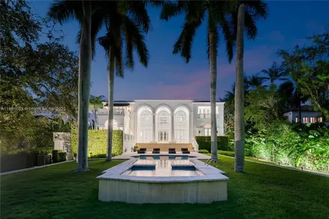 26 Tahiti Beach Island Road Coral Gables FL 33143