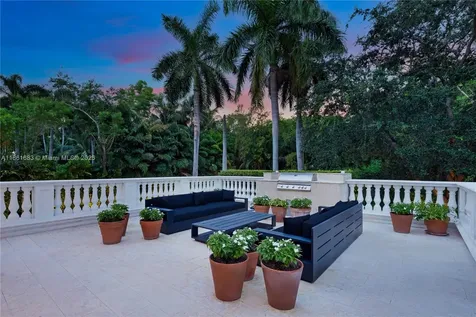 26 Tahiti Beach Island Road Coral Gables FL 33143