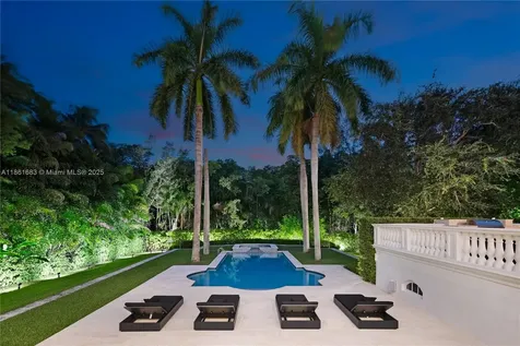 26 Tahiti Beach Island Road Coral Gables FL 33143