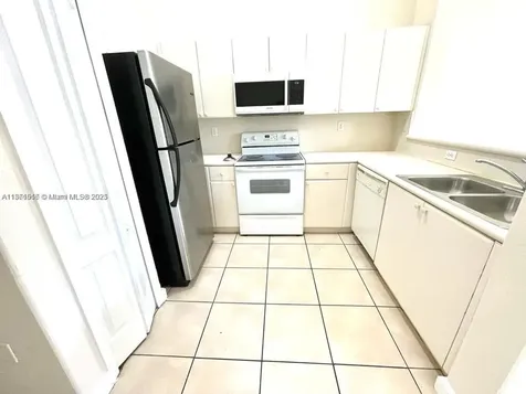 1660 SE 29th Street Homestead FL 33035