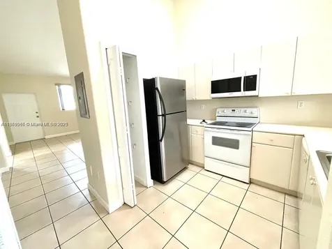 1660 SE 29th Street Homestead FL 33035