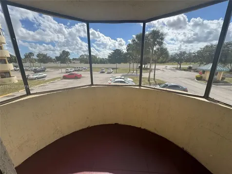 6575 W Oakland Park Boulevard Lauderhill FL 33313
