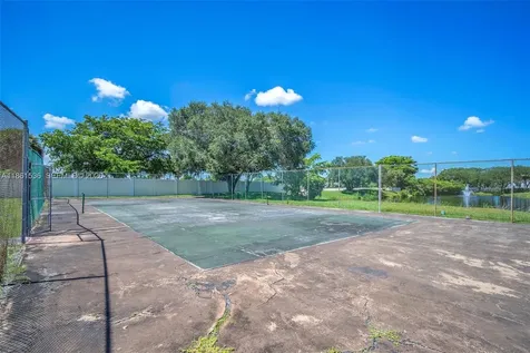 6575 W Oakland Park Boulevard Lauderhill FL 33313