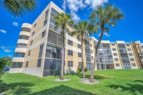 6575 W Oakland Park Boulevard Lauderhill FL 33313