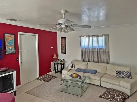 22 Crossings Circle Boynton Beach FL 33435
