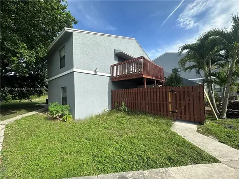 22 Crossings Circle Boynton Beach FL 33435