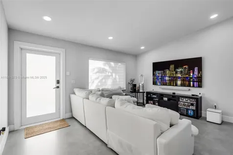 1120 SW 128th Drive Davie FL 33325