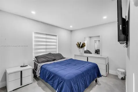 1120 SW 128th Drive Davie FL 33325