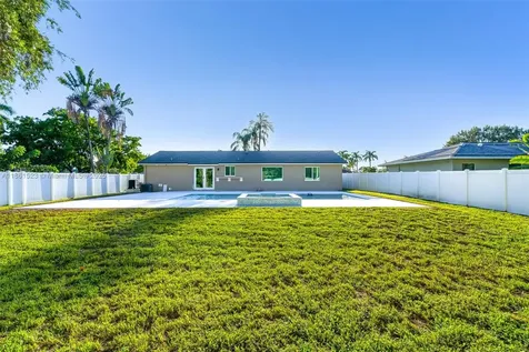 1120 SW 128th Drive Davie FL 33325