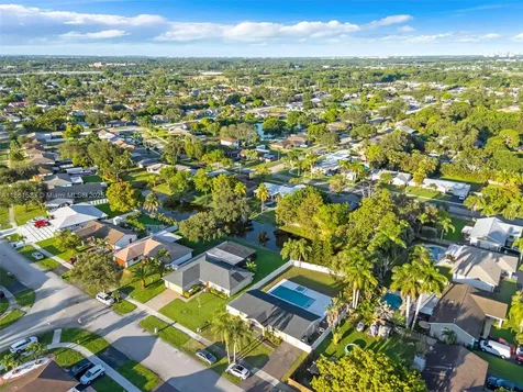 1120 SW 128th Drive Davie FL 33325