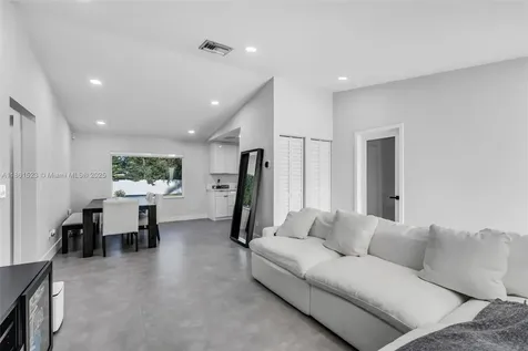 1120 SW 128th Drive Davie FL 33325