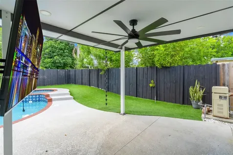 8640 NW 26th Place Sunrise FL 33322